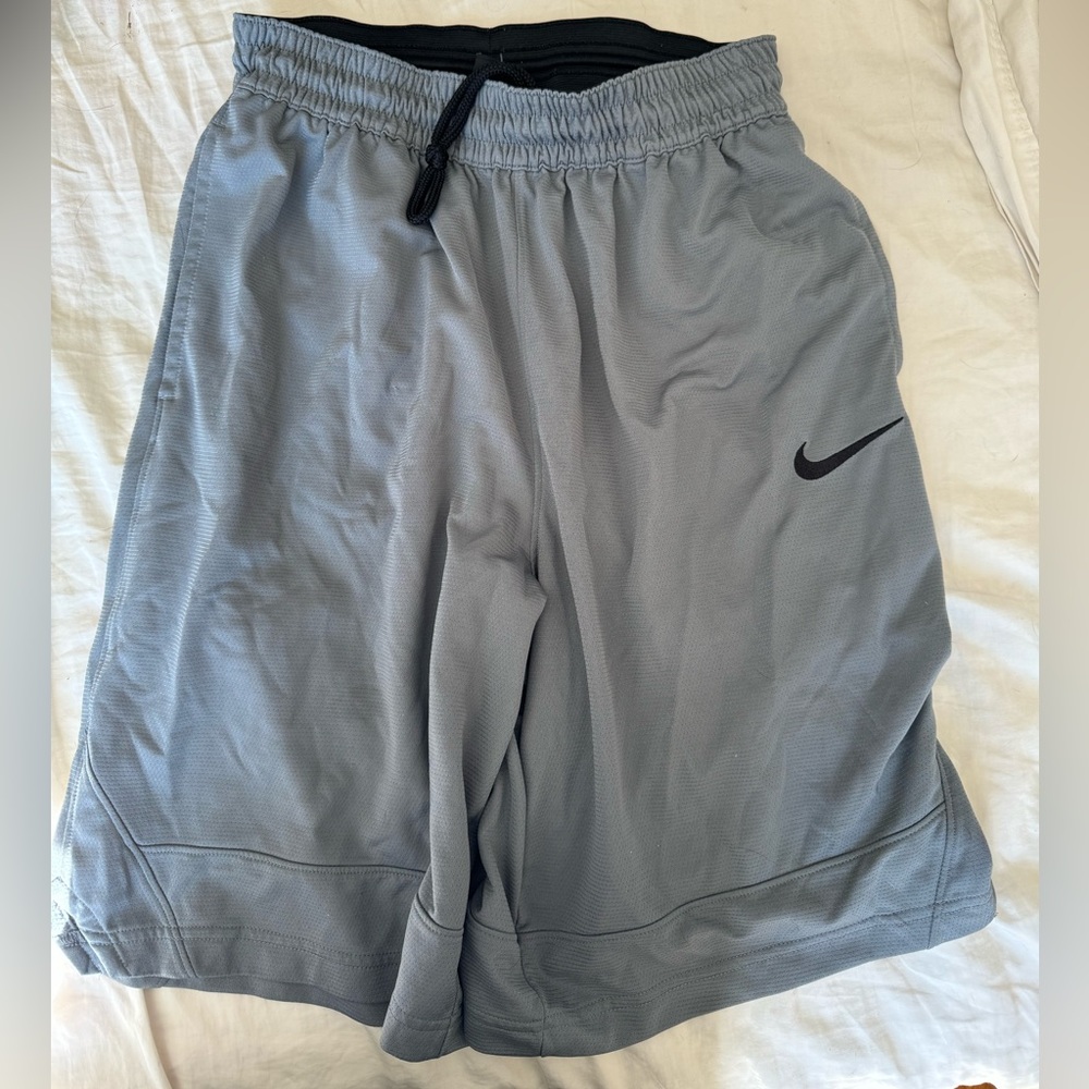 Nike dri fit shorts size Medium